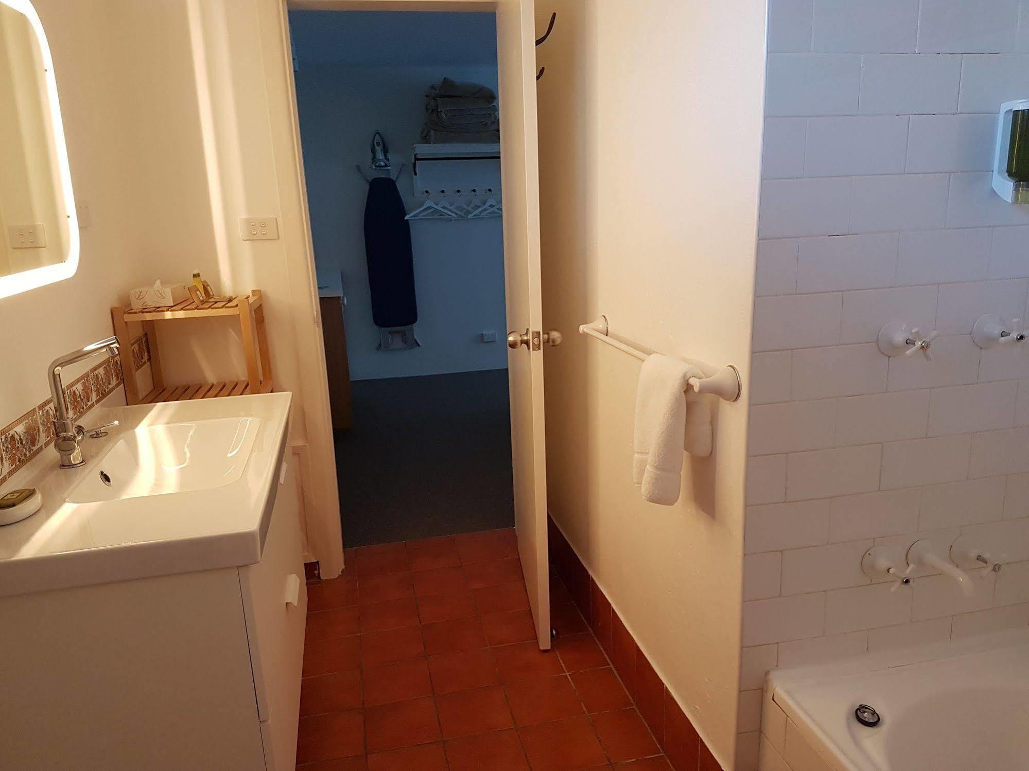 Berrima Bakehouse Motel ภายนอก รูปภาพ